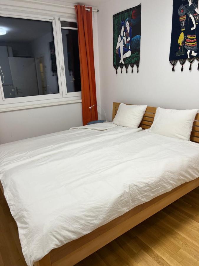 Modern Apartment Bei U Bahn Simmering Viena Exterior foto